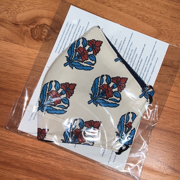 Tory Burch Accessories - NWT Tory Burch Face Mask